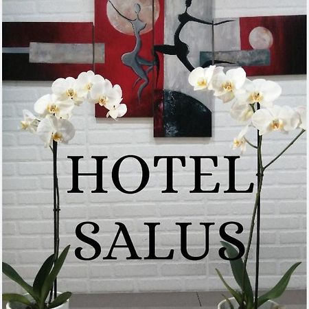 Hotel Salus Милан Экстерьер фото