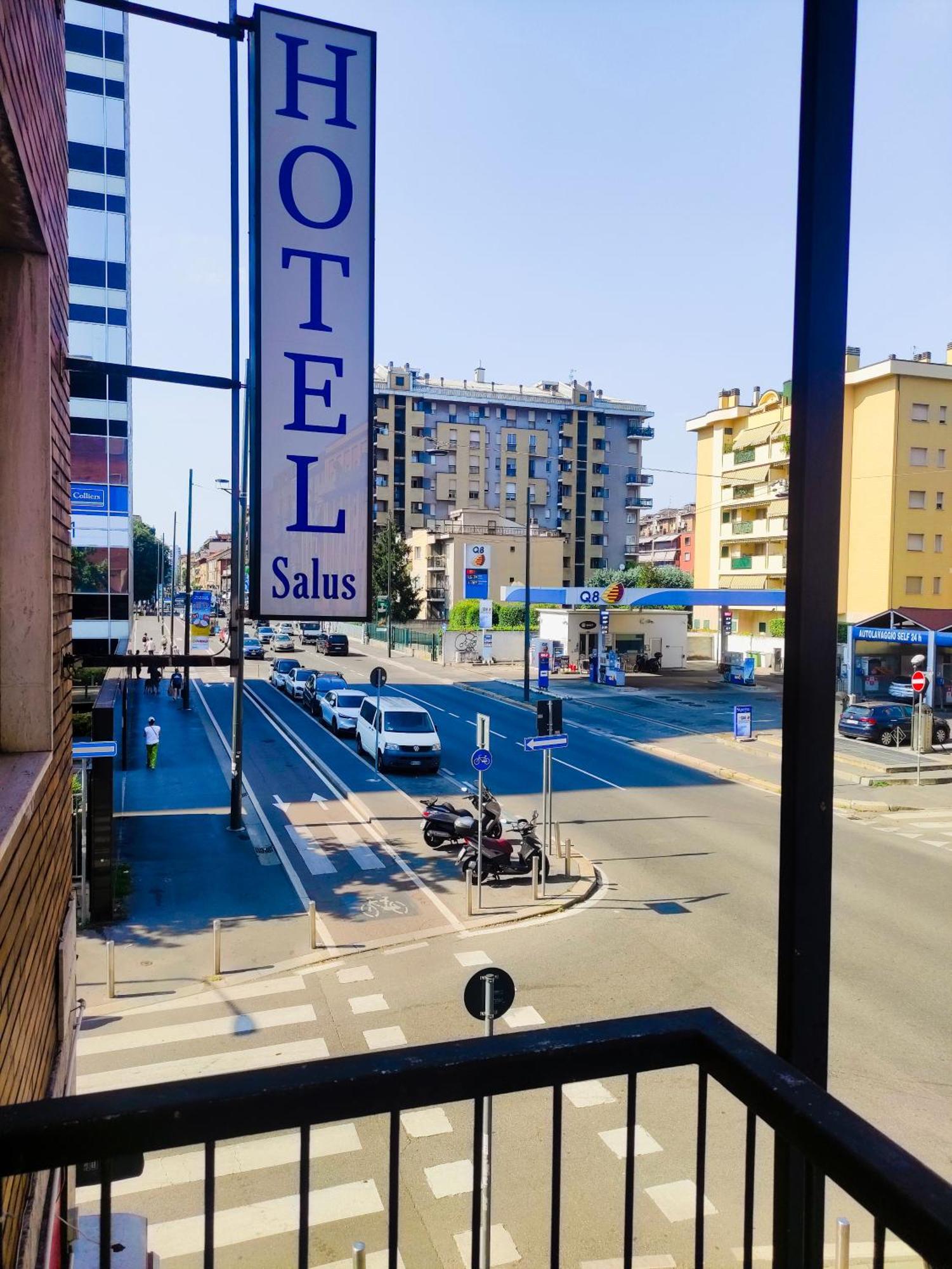 Hotel Salus Милан Экстерьер фото